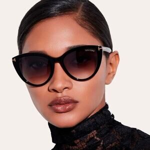 New, TOM FORD Isabella-02 Sunglasses TF915 05F Authentic